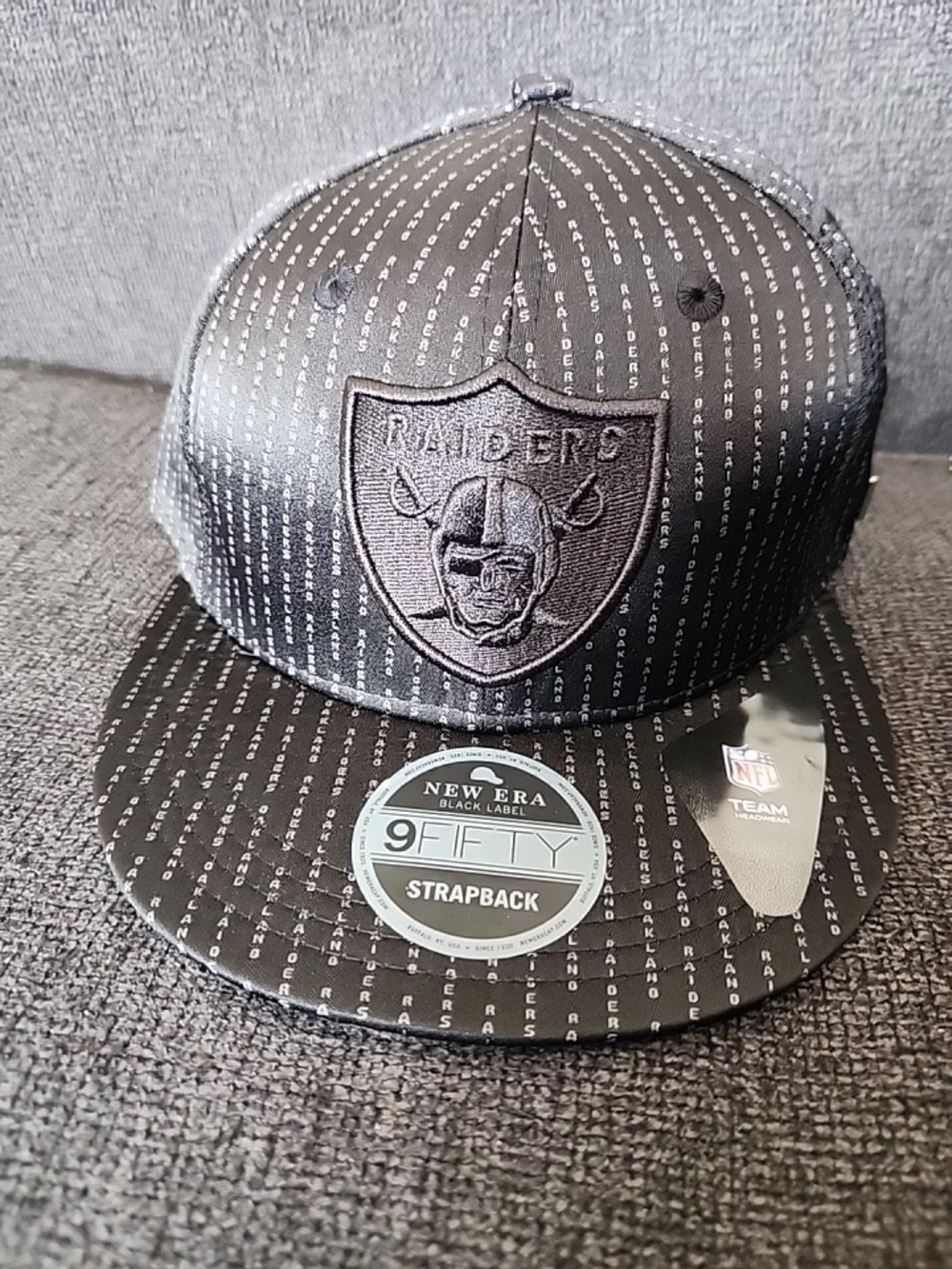 New Era Oakland Raiders Black Label 9FIFTY Black Strapback Hat